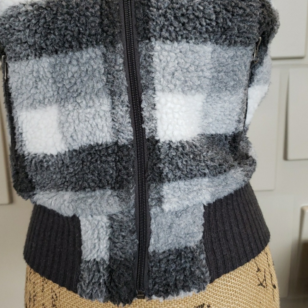 Sweater Project vest gray white black hooded checkered Size Medium - Picture 4 of 6